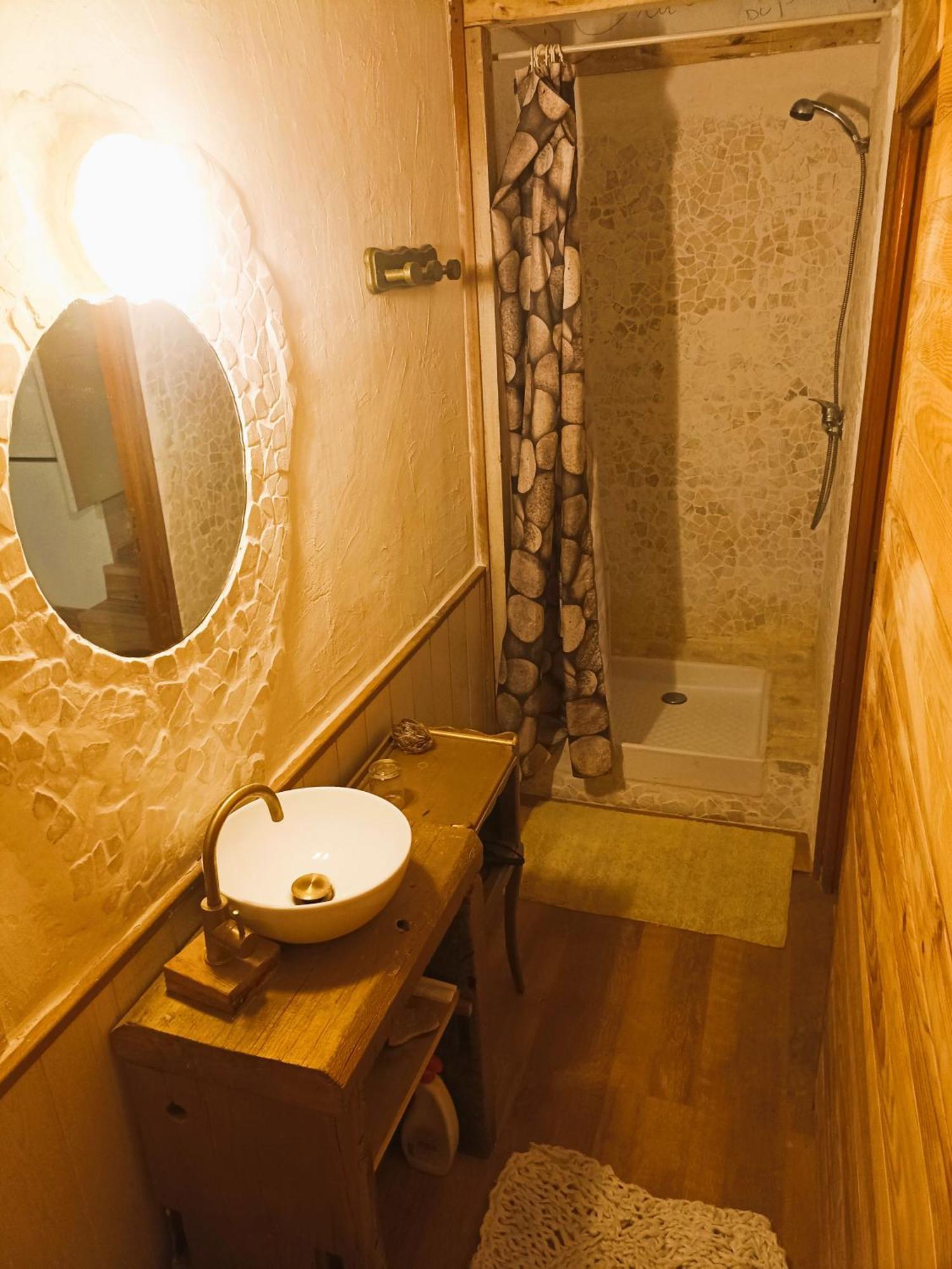 Un Jardin Sur La Colline Apartamento Claveyson Quarto foto
